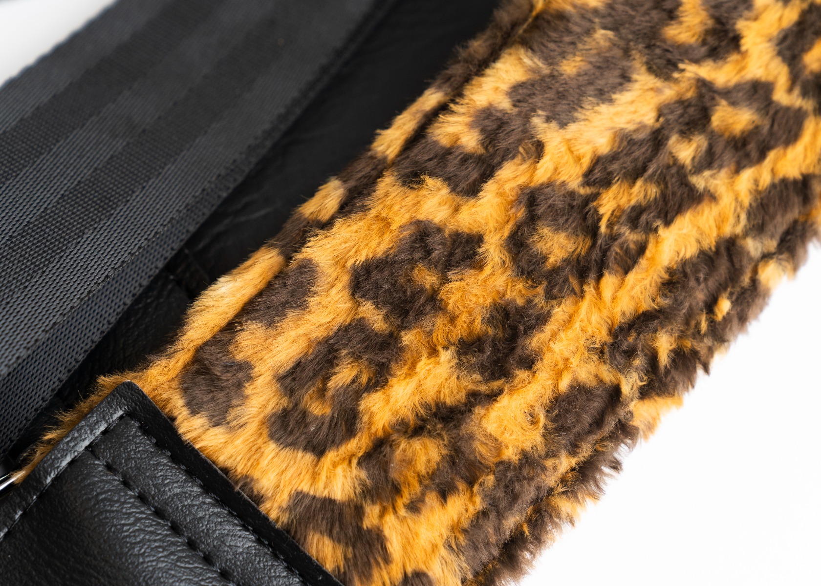 Close-up of the fuzzy cheetah print