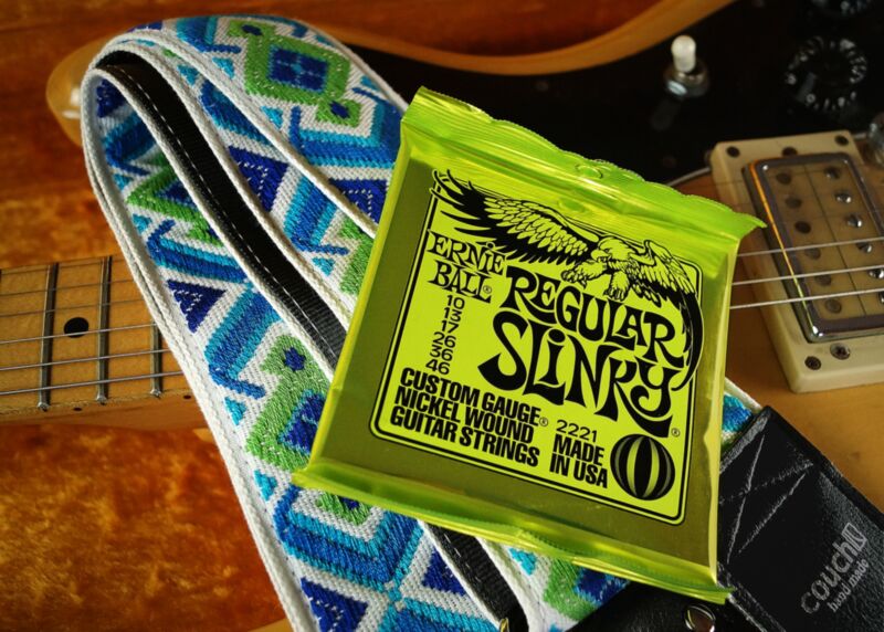 Regular Slinky Electric Guitar Strings Single Pack 