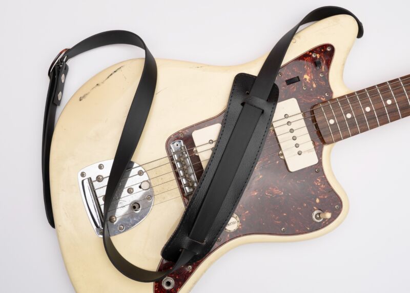 Slim 60's Vintage Style Vegan Guitar Strap 