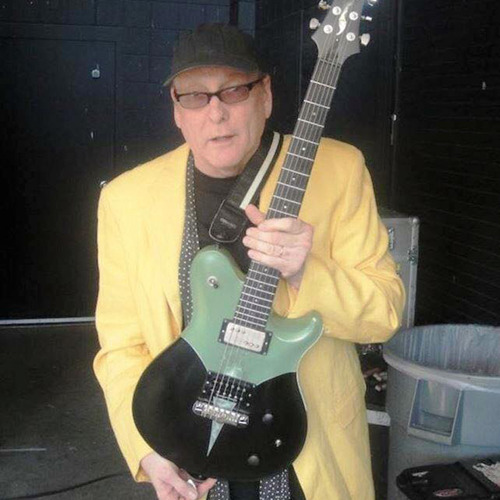 Rick Nielsen of Cheap Trick Rocks Couch?