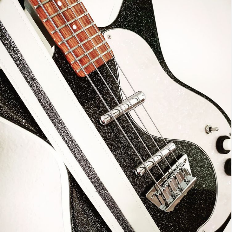 custom_colors_sparkle_racing_stripe_guitar_strap
